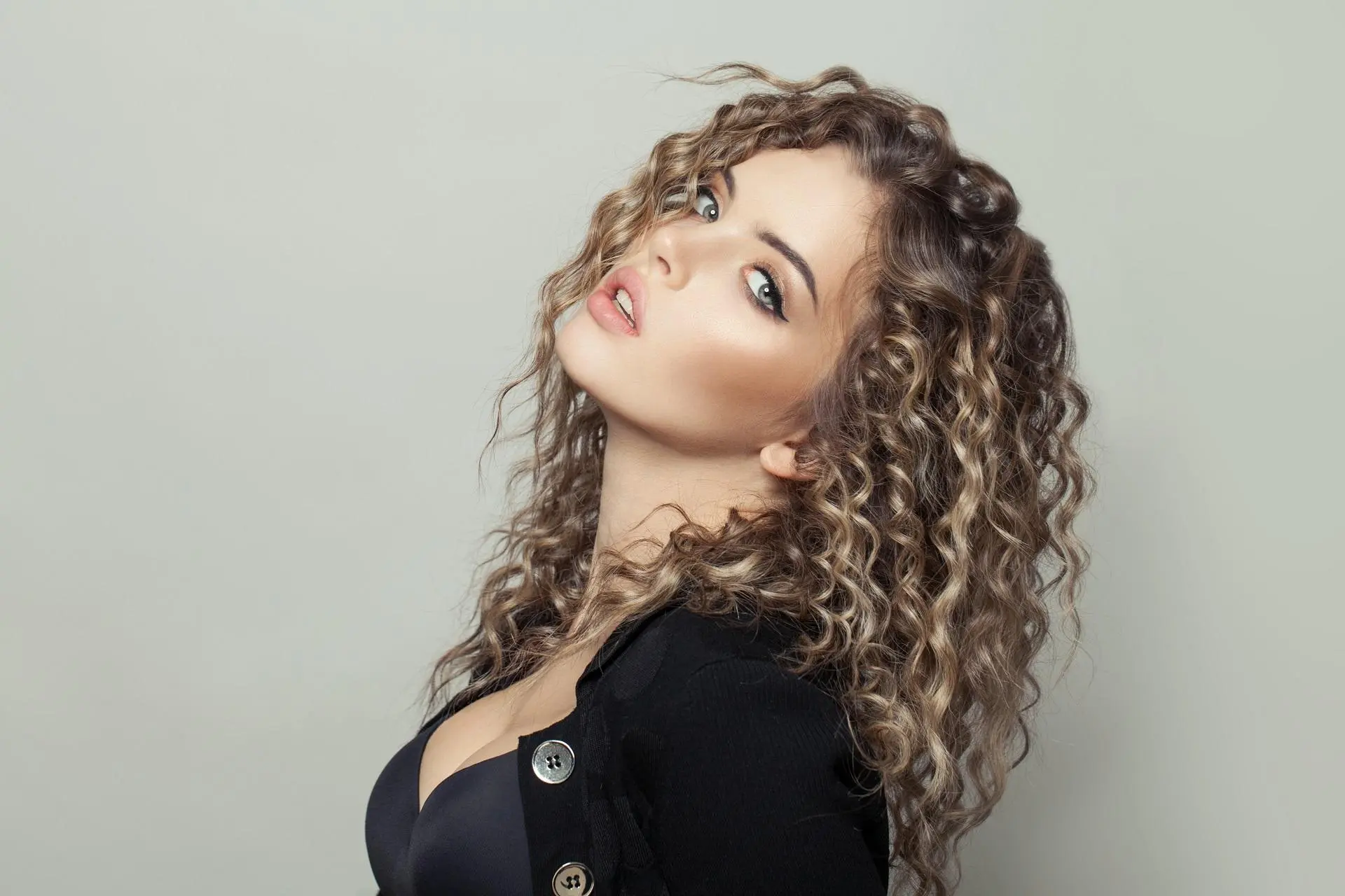 Is there a difference between balayage and highlights?
